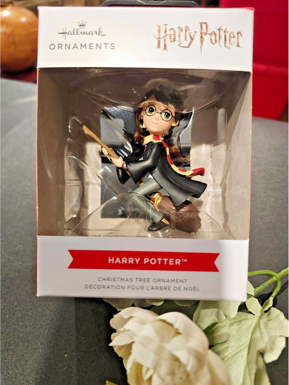 Hallmark Ornament Wizarding World Harry Potter Flying Broom NEW in Box MINT!